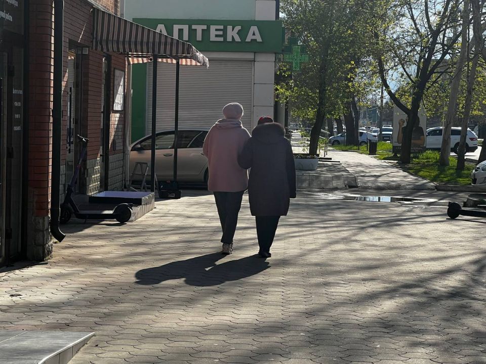 Сумма небольшая, но зато каждому: такую выплату получат все пенсионеры в мае