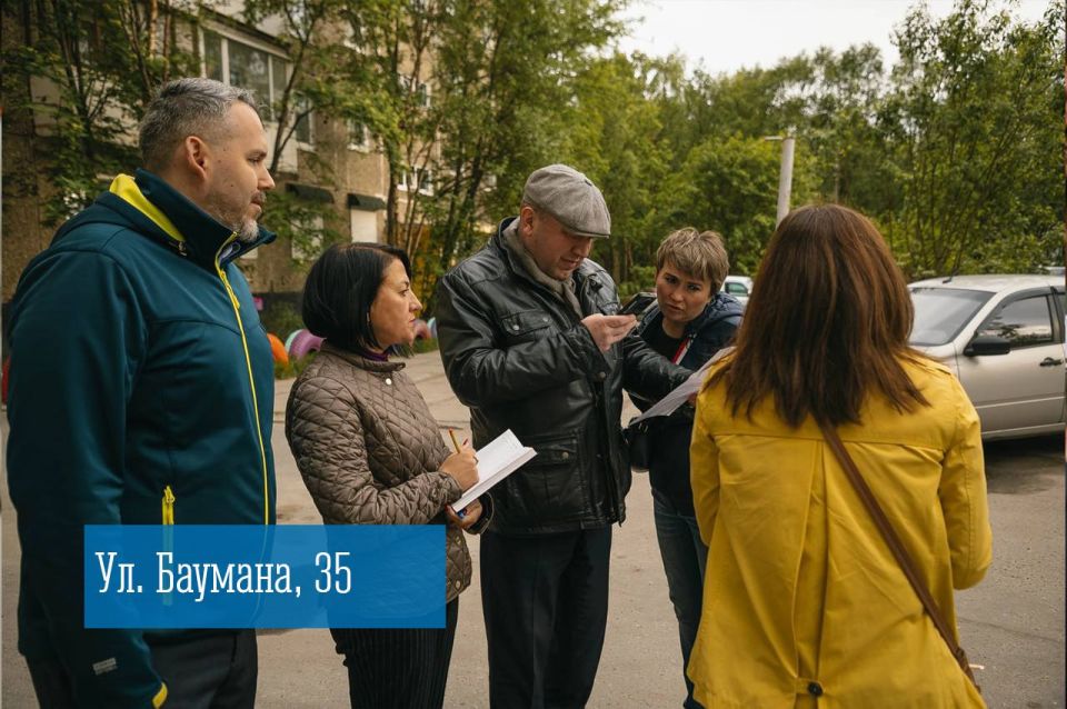 Некоторые из результатов традиционных выездных встреч начальников управлений административных округов с мурманчанами: