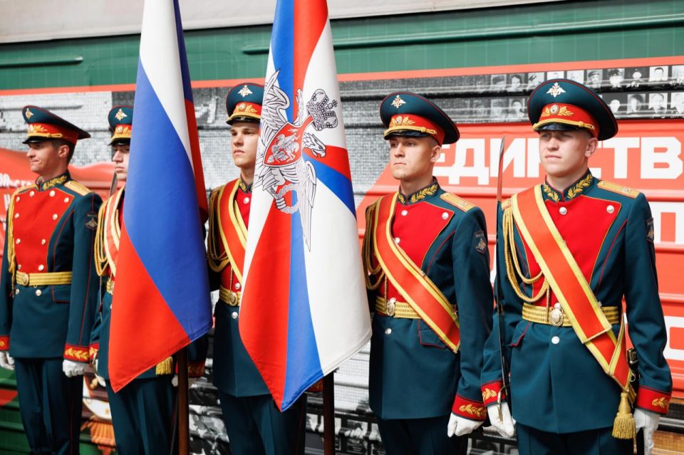 Мурманчане 27 июня смогут посетить агитационный поезд Минобороны &quot;Единство в памяти