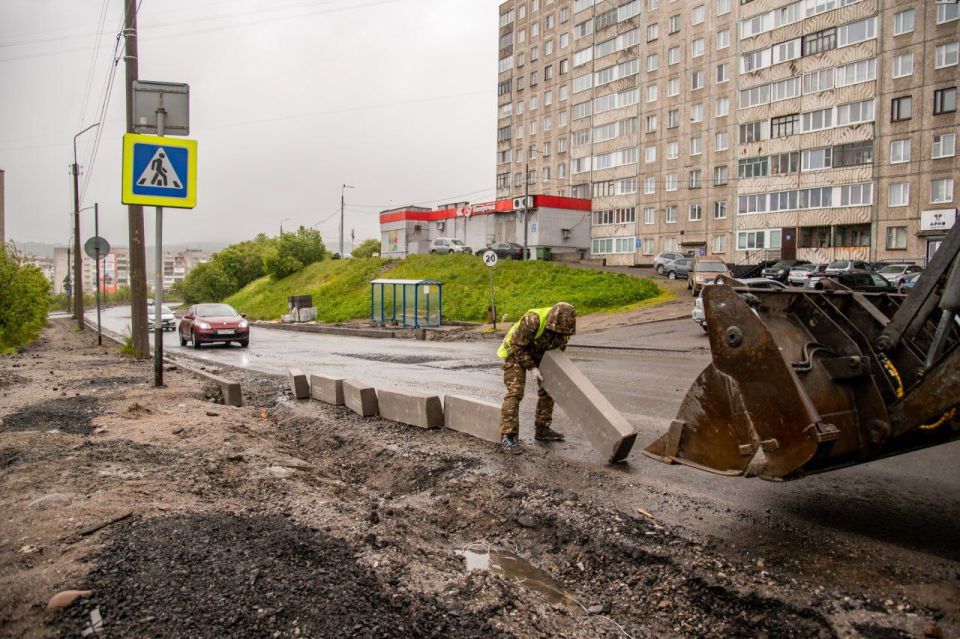 Юрий Сердечкин: В рамках дорожной кампании 2025 года по национальному проекту «Инфраструктура для жизни» и стратегическому плану «На Севере — жить!» в Мурманске запланирован ремонт 14 участков автомобильных дорог общей...