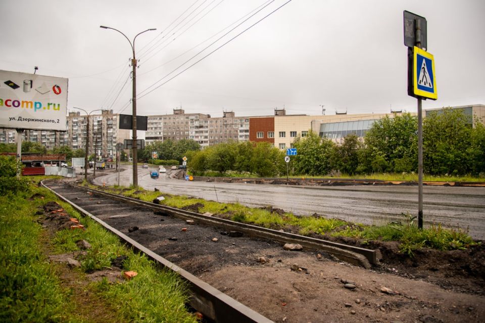 В рамках национального проекта «Инфраструктура для жизни» и стратегического плана «На Севере — жить!» в городе-герое совершенствуется инфраструктура для всех участников дорожного движения