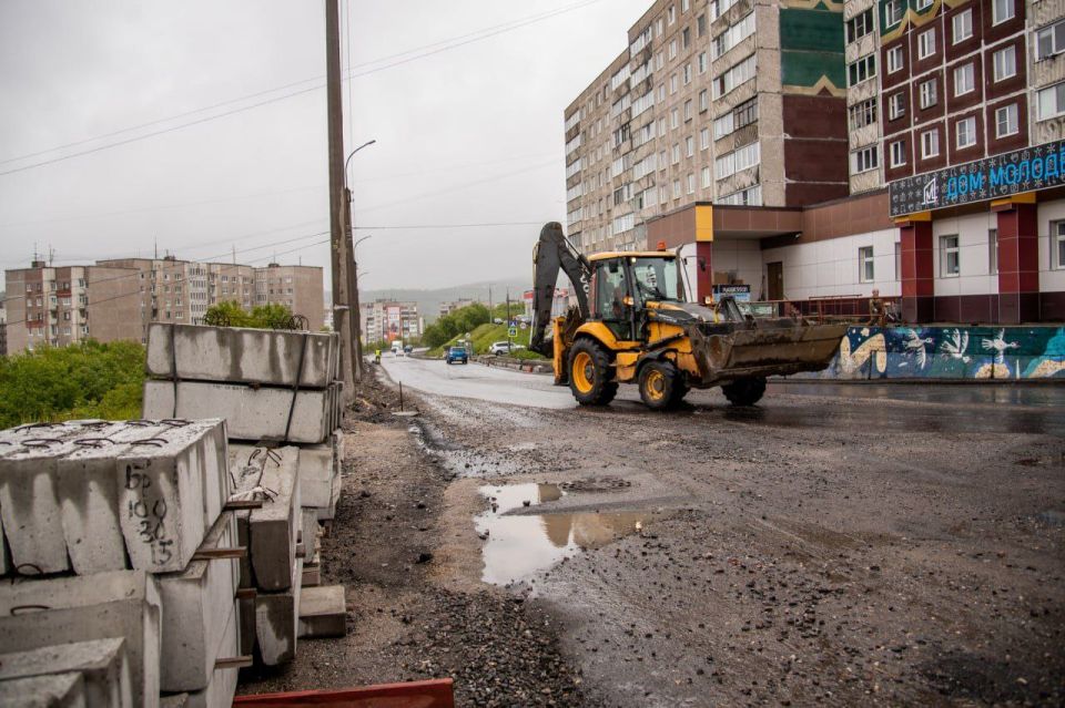 Юрий Сердечкин: В рамках дорожной кампании 2025 года по национальному проекту «Инфраструктура для жизни» и стратегическому плану «На Севере — жить!» в Мурманске запланирован ремонт 14 участков автомобильных дорог общей...