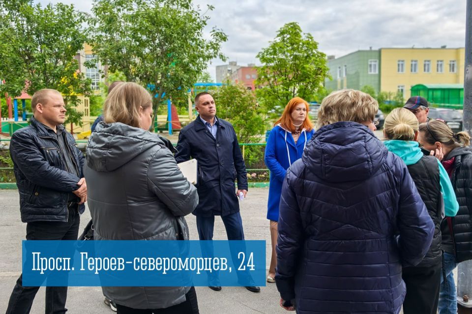 В городе-герое Мурманске прошли традиционные встречи начальников управлений административных округов с мурманчанами
