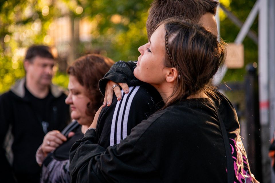 76 мурманских мальчишек и девчонок, отдохнувших в лагере «Лазуревый берег», вернулись домой