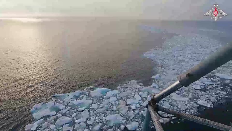  :        -2025            ,    ...