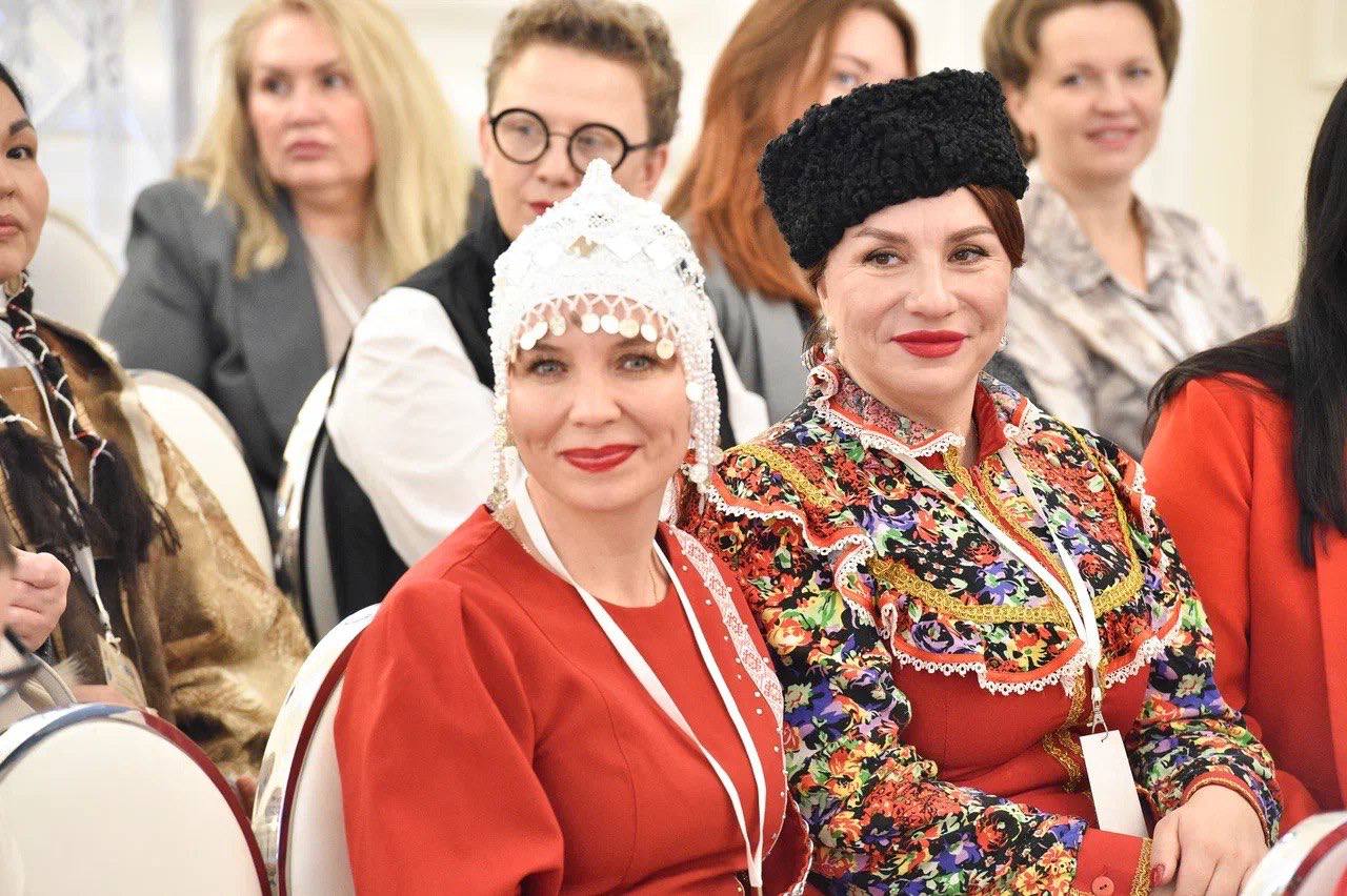 Анна Цивилева: Приняла участие в церемонии награждения конкурса «Женщины за сохранение традиций» Анна Цивилева: Приняла участие в церемонии награждения конкурса «Женщины за сохранение традиций»