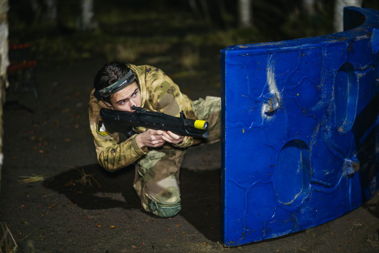 Сегодня на базе Молодёжного центра гражданско-патриотического воспитания «Молодёжь51» прошла ежегодная спортивно-тактическая игра «Лазертаг» Сегодня на базе Молодёжного центра гражданско-патриотического воспитания «Молодёжь51» прошла ежегодная спортивно-тактическая игра «Лазертаг»