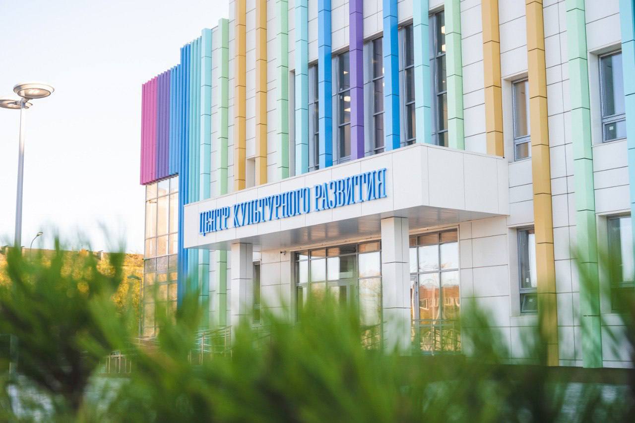 Андрей Чибис: мы инвестируем колоссальные средства в развитие города-героя Мурманска, позитивные изменения отмечают наши жители Андрей Чибис: мы инвестируем колоссальные средства в развитие города-героя Мурманска, позитивные изменения отмечают наши жители