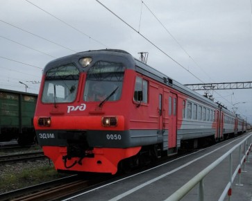 Поезд "Кандалакша — Лоухи" изменит расписание на один день