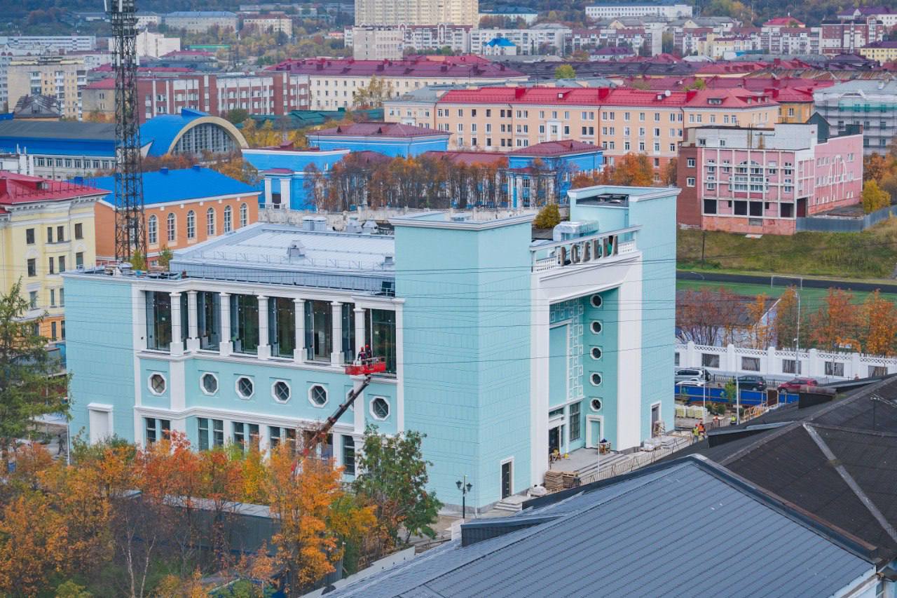 Андрей Чибис: мы инвестируем колоссальные средства в развитие города-героя Мурманска, позитивные изменения отмечают наши жители Андрей Чибис: мы инвестируем колоссальные средства в развитие города-героя Мурманска, позитивные изменения отмечают наши жители