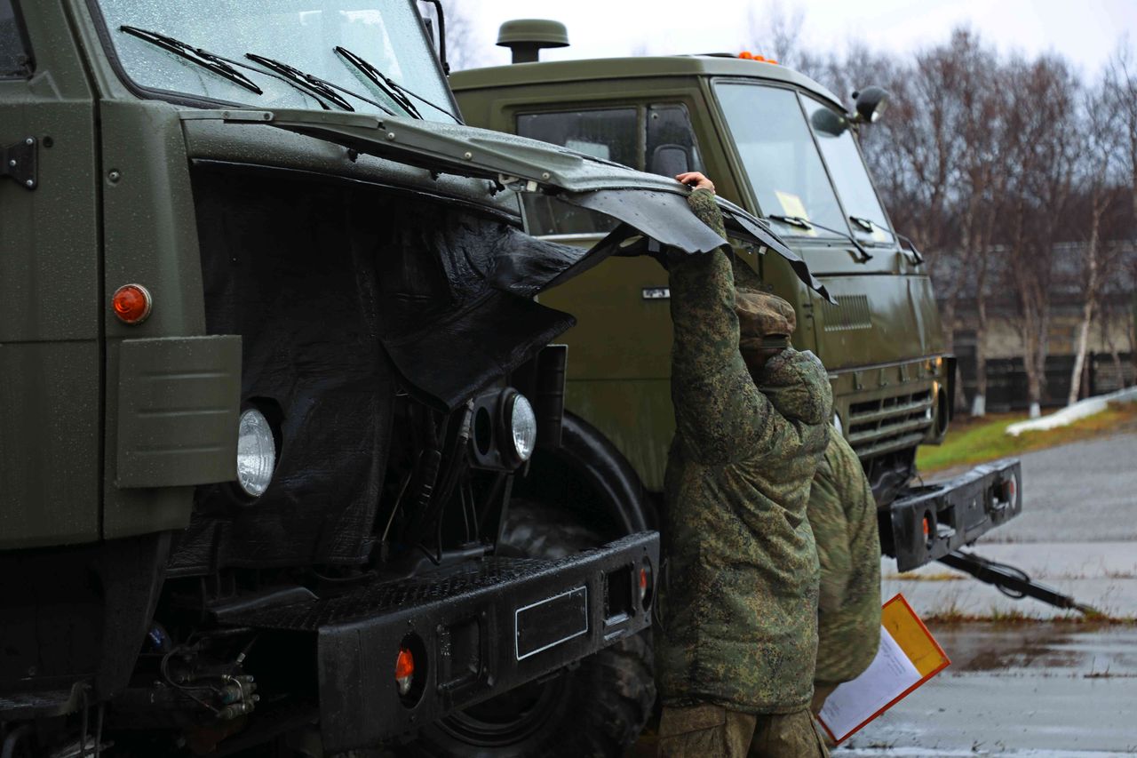 Связисты Северного флота подготовили технику к зимней эксплуатации Связисты Северного флота подготовили технику к зимней эксплуатации