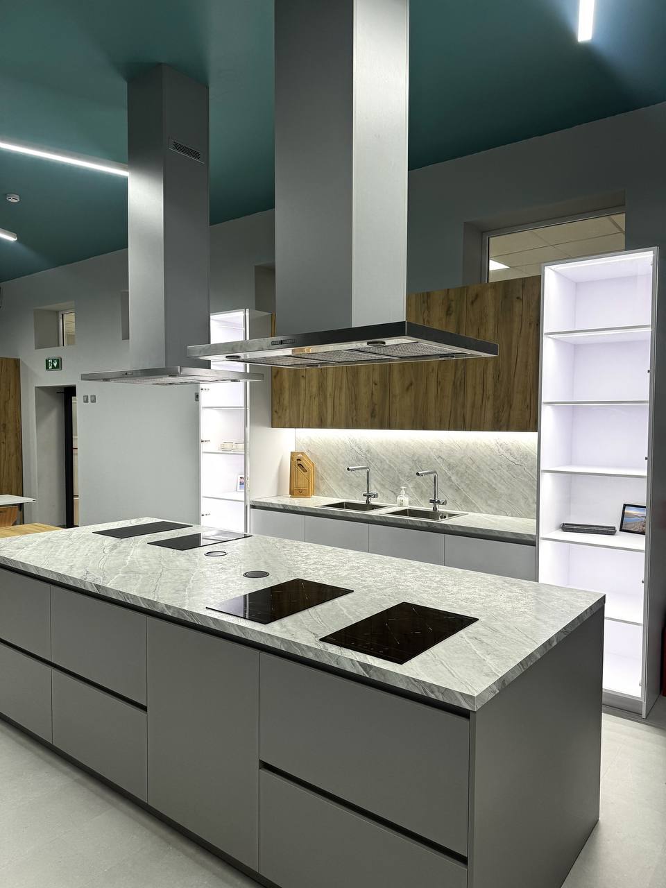 В Мурманске школьников учат Арктической кухне В Мурманске школьников учат Арктической кухне