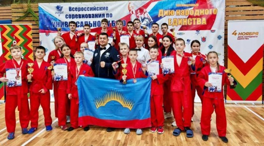 Спортсмены из Мурманской области завоевали медали на всероссийских соревнованиях по универсальному бою