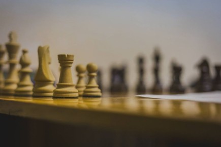 В шахматном клубе на ул. Академика Книповича, 23А в воскресенье 2 ноября прошел первый тур полуфинала Чемпионата города Мурманска по шахматам