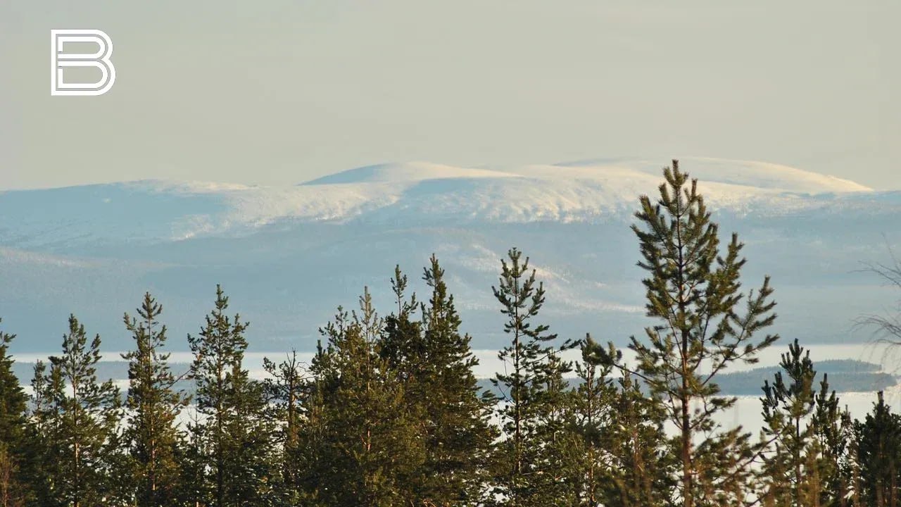 По данным мурманского гидрометцентра, 3 ноября в Кольском Заполярье ожидается облачная с прояснениями погода