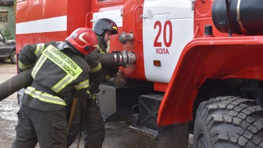 В Молочном сгорел гараж. Пожар произошел в гаражах в районе Молодежной улицы
