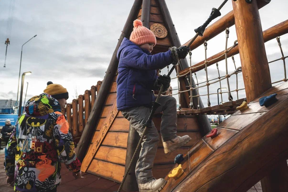 Второй этап благоустройства Поморской набережной завершен: в открытии принял участие Андрей Чибис Второй этап благоустройства Поморской набережной завершен: в открытии принял участие Андрей Чибис