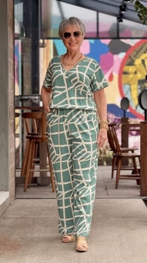 Как зрелые женщины за 60 находят свой уникальный стиль