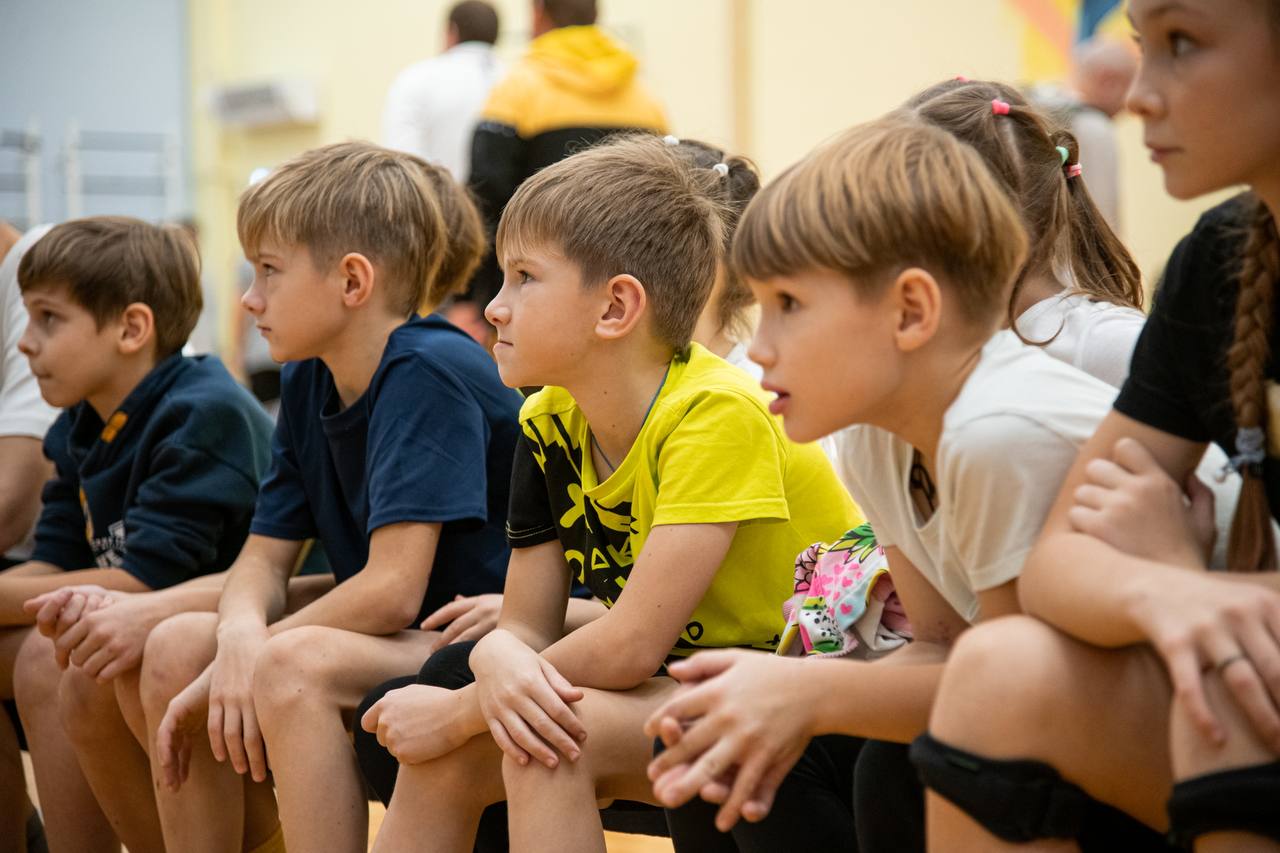 Испытать радость от собственных успехов и почувствовать себя частью городской команды спортсменов смогли сегодня участники муниципального этапа соревнований по многоборью Всероссийского физкультурно-спортивного комплекса... Испытать радость от собственных успехов и почувствовать себя частью городской команды спортсменов смогли сегодня участники муниципального этапа соревнований по многоборью Всероссийского физкультурно-спортивного комплекса...