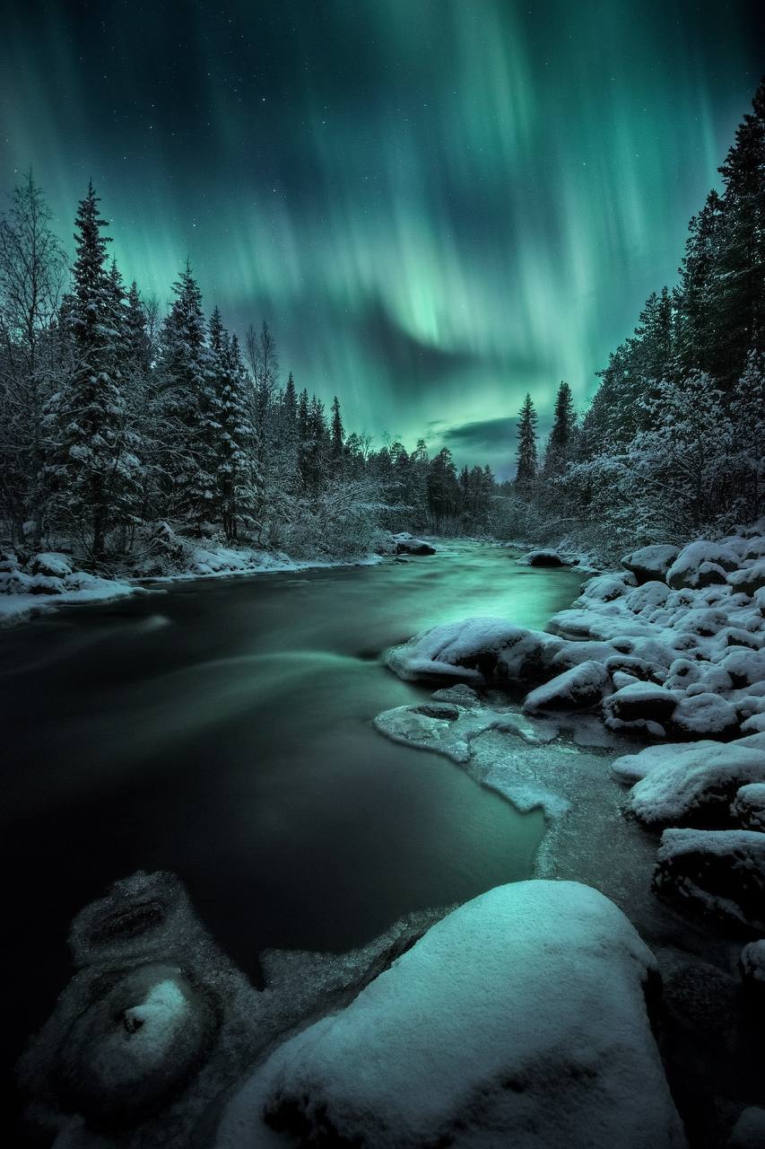 Северное сияние над заполярными речками — завораживающие кадры из архива Сергея Королева Северное сияние над заполярными речками — завораживающие кадры из архива Сергея Королева