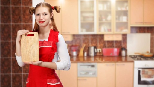 Даже не пытайтесь отмыть: как понять, что разделочную доску пора выбросить