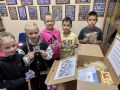 Тёплый привет с Севера: кандалакшские школьники собрали посылку дружбы для приморских ребят