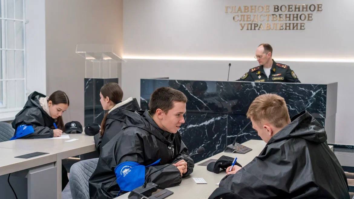 В Главном военном следственном управлении СК России прошел молодежный фестиваль «Агенты безопасности» В Главном военном следственном управлении СК России прошел молодежный фестиваль «Агенты безопасности»