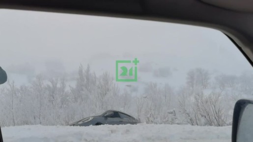 Автомобиль улетел в кювет по дороге в Печенгу