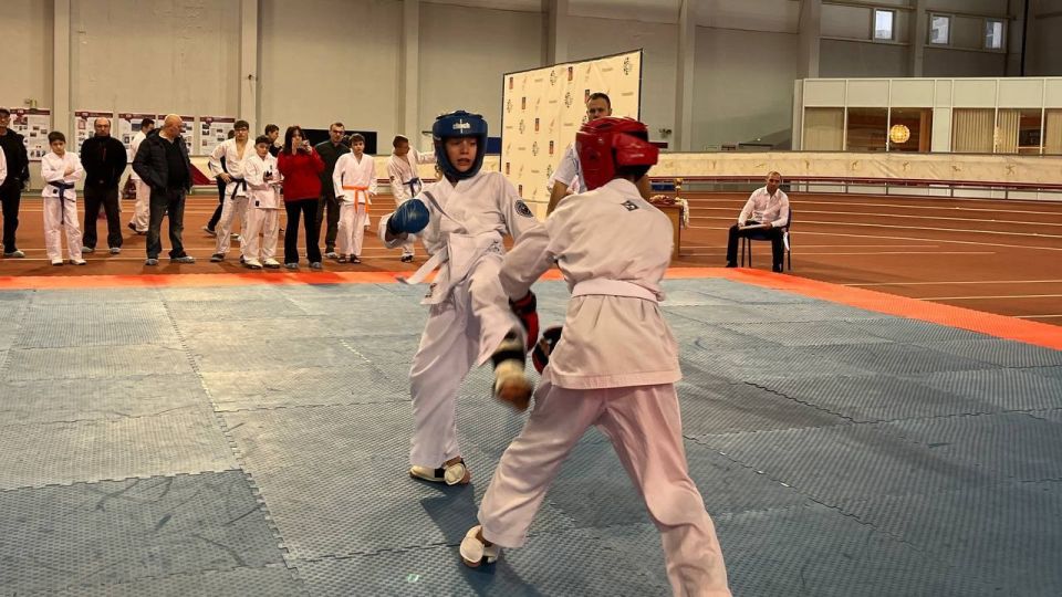 Региональные соревнования по каратэ прошли в Мурманском легкоатлетическом манеже