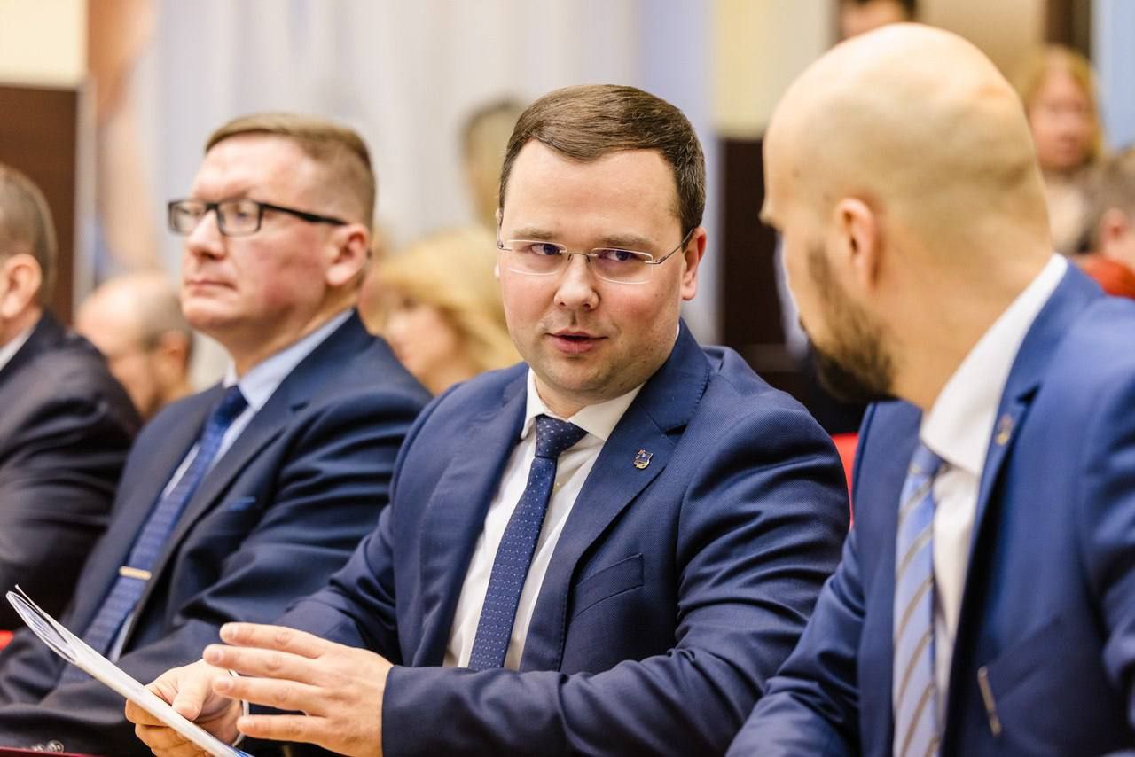 Совет депутатов города Мурманска единогласно избрал Ивана Лебедева на пост главы города Совет депутатов города Мурманска единогласно избрал Ивана Лебедева на пост главы города