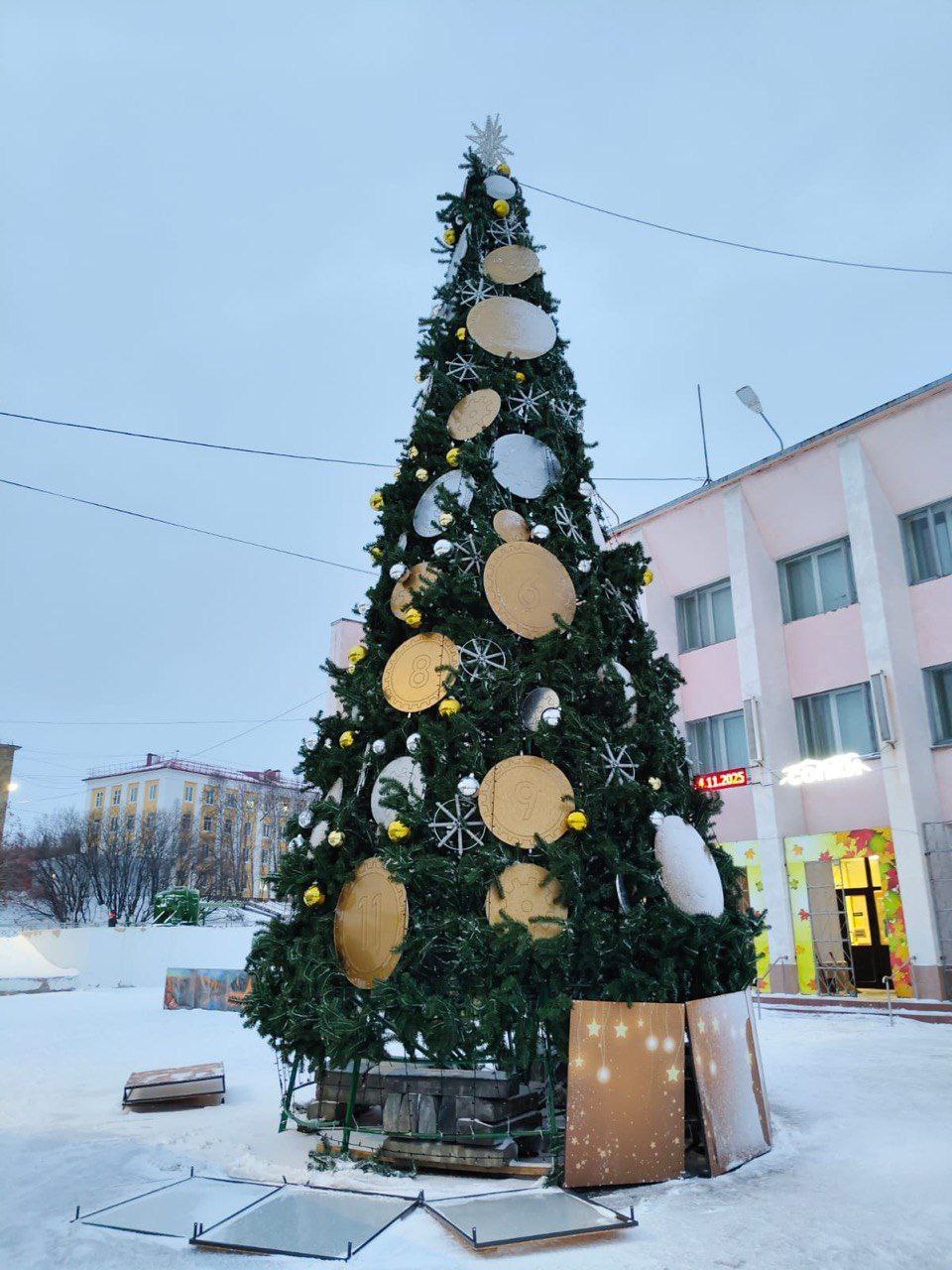 Мурманск пострадал от последствий непогоды Мурманск пострадал от последствий непогоды
