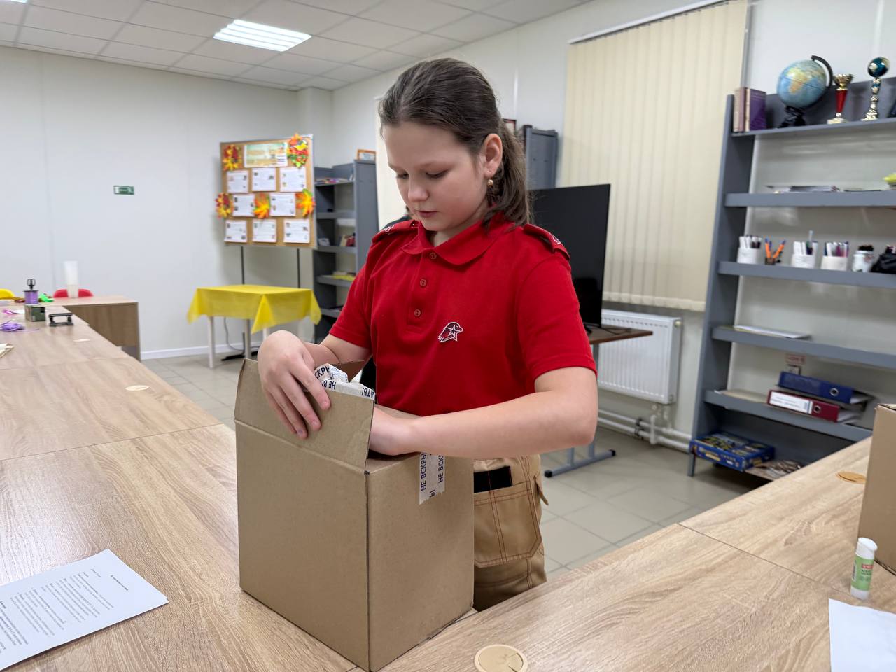 Мурманские юнармейцы собрали посылки для госпиталя Мурманские юнармейцы собрали посылки для госпиталя