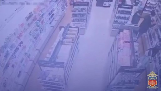 В Мурманске задержали любительницу "бесплатной" парфюмерии
