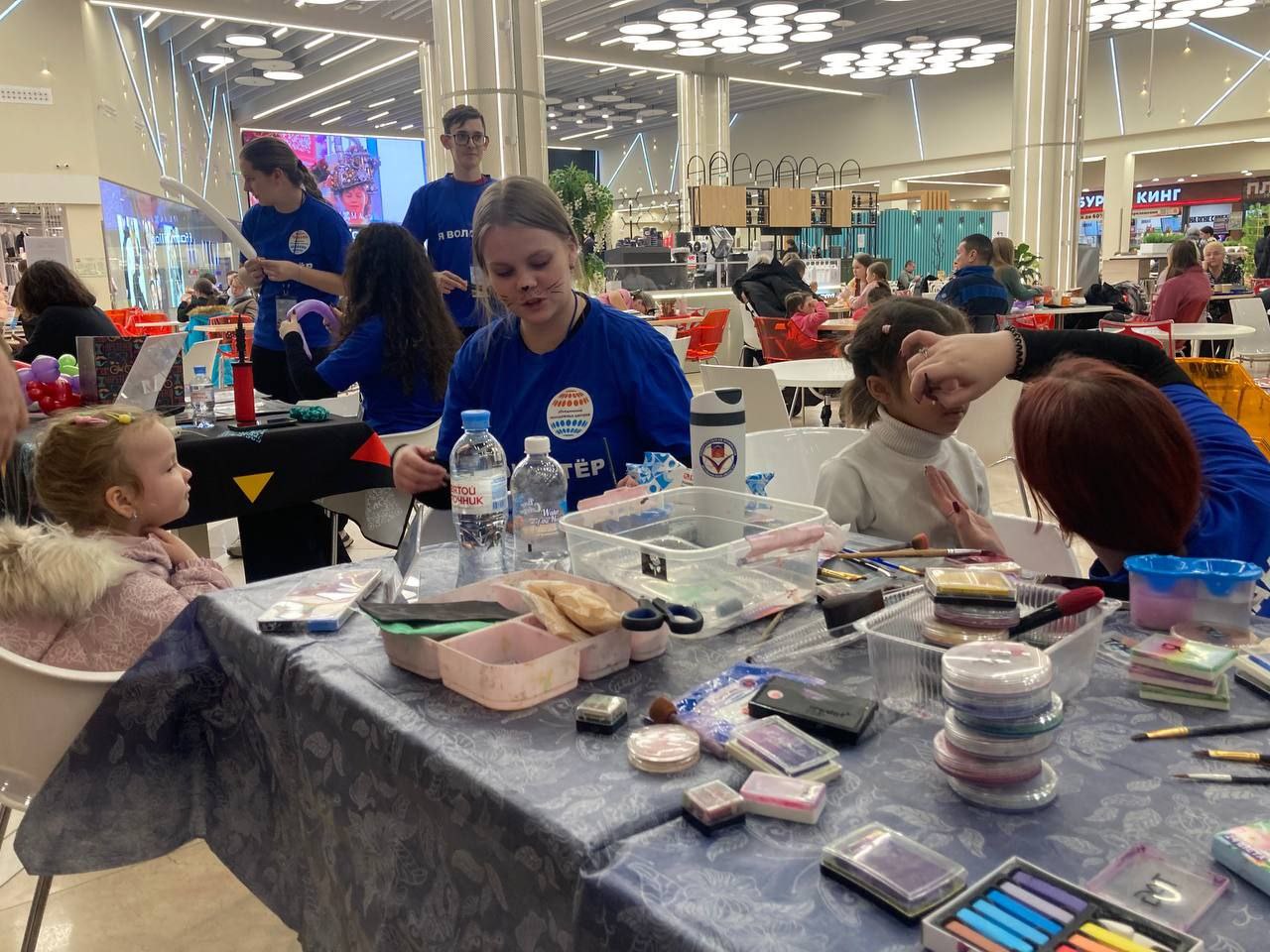 В ТРК «Плазма» (ул. Рогозерская, 4) прошел заключительный этап благотворительной акции «Инфолайк»