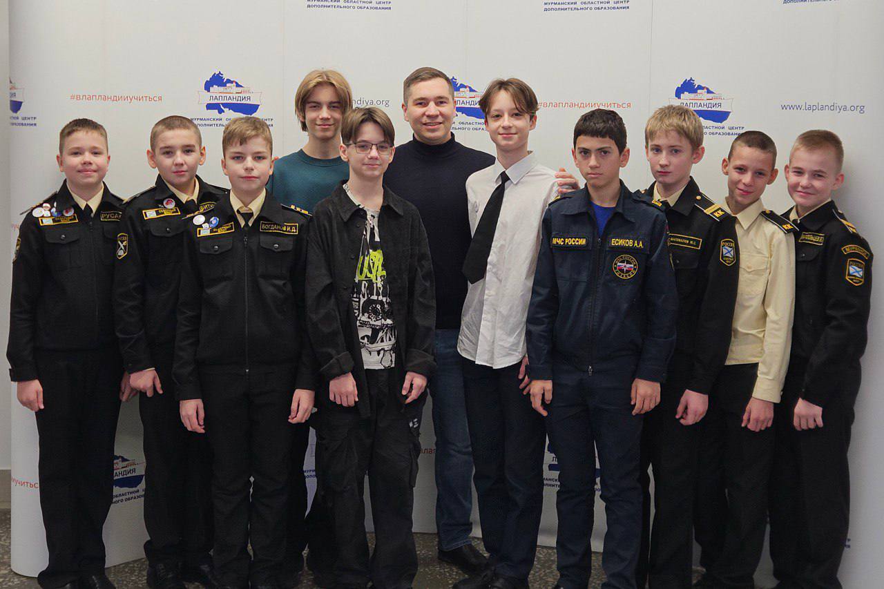 В муниципальном ресурсном центре по обучению пилотированию БПЛА на базе Кадетской школы города Мурманска (ул В муниципальном ресурсном центре по обучению пилотированию БПЛА на базе Кадетской школы города Мурманска (ул