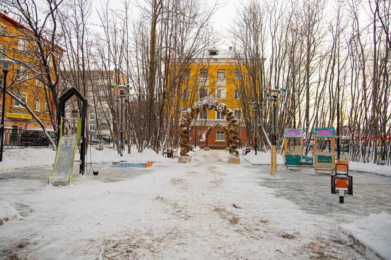 Детская площадка в Сафоновском сквере в Росте обрела новую жизнь! Детская площадка в Сафоновском сквере в Росте обрела новую жизнь!