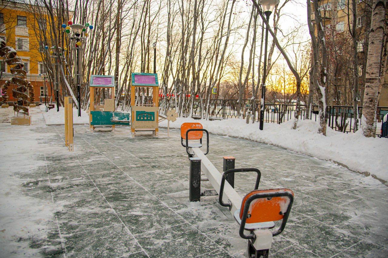 Детская площадка в Сафоновском сквере в Росте обрела новую жизнь! Детская площадка в Сафоновском сквере в Росте обрела новую жизнь!