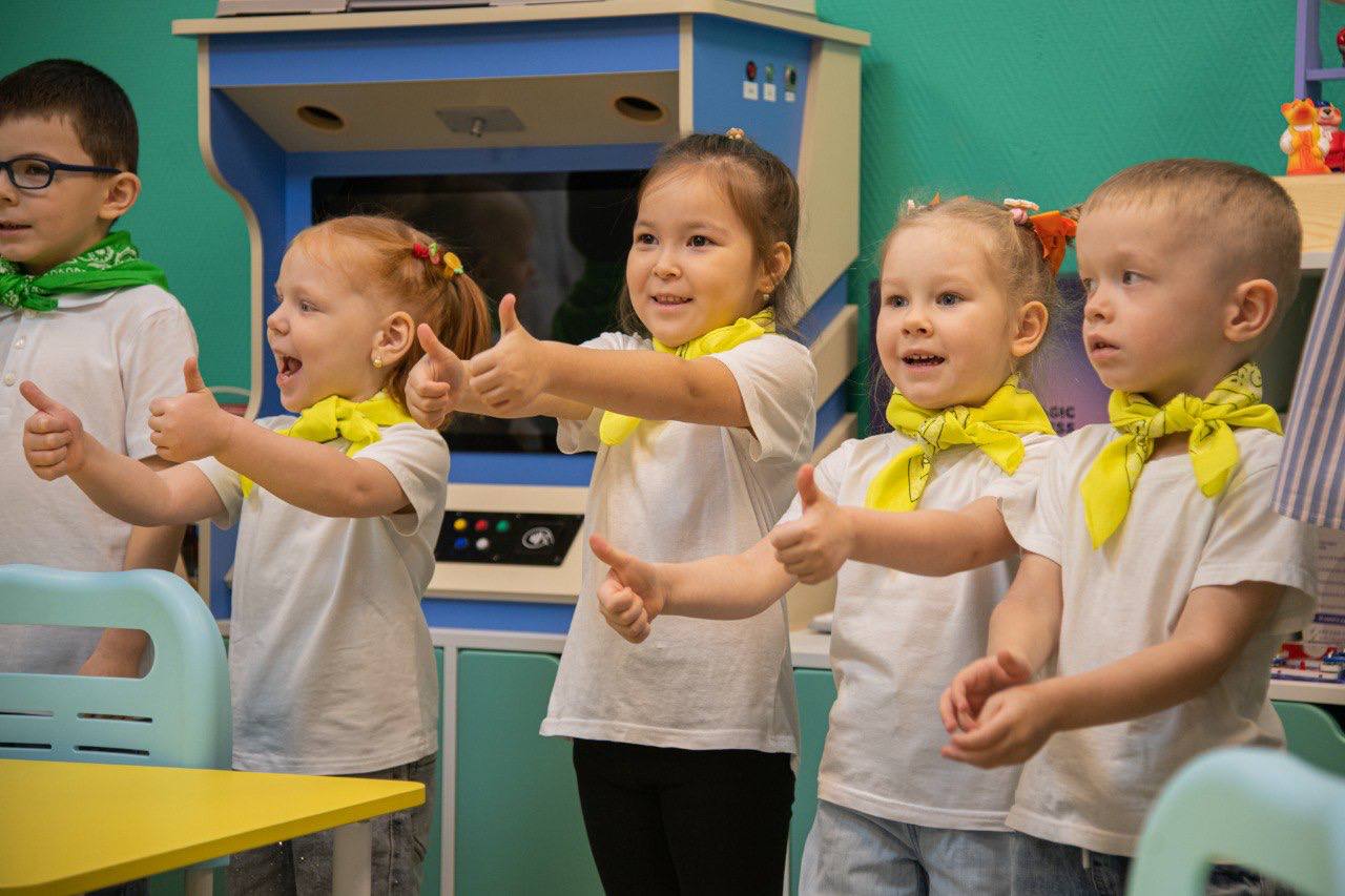 Сегодня в детском саду № 91 ребята погрузились в мир робототехники и конструирования Сегодня в детском саду № 91 ребята погрузились в мир робототехники и конструирования