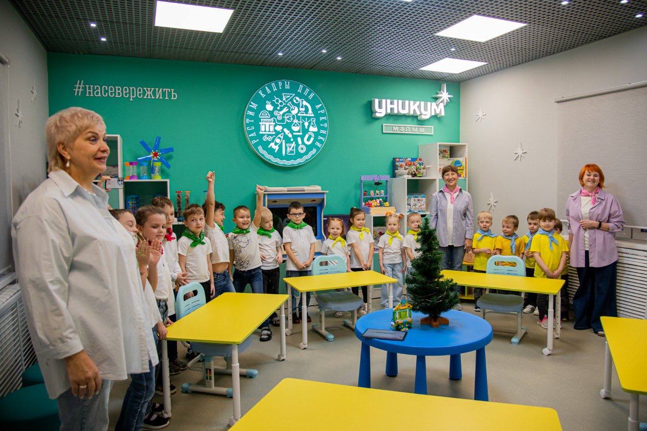 Сегодня в детском саду № 91 ребята погрузились в мир робототехники и конструирования Сегодня в детском саду № 91 ребята погрузились в мир робототехники и конструирования