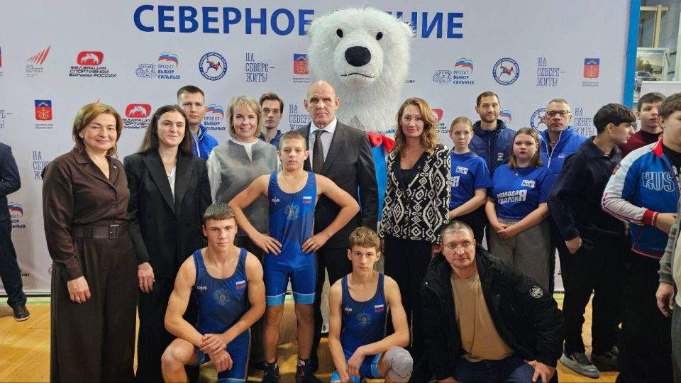 Олимпийский чемпион Александр Карелин открыл Всероссийский турнир по спортивной борьбе «Северное Сияние» в Мурманске