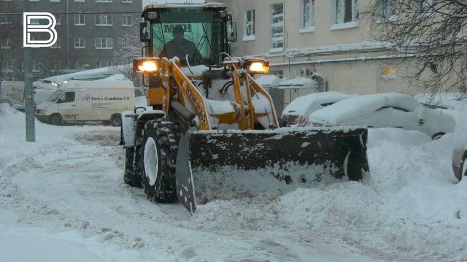 Мурманск перейдет на новый материал для устранения гололедицы с 1 декабря