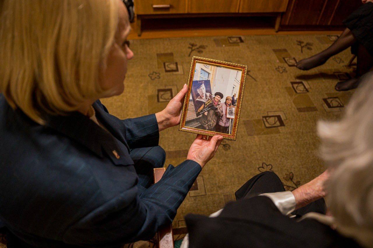 Блокаднице, ветерану Великой Отечественной войны, почетному гражданину города-героя Мурманска Антонине Ивановне Баранцевой – 102 года! Блокаднице, ветерану Великой Отечественной войны, почетному гражданину города-героя Мурманска Антонине Ивановне Баранцевой – 102 года!