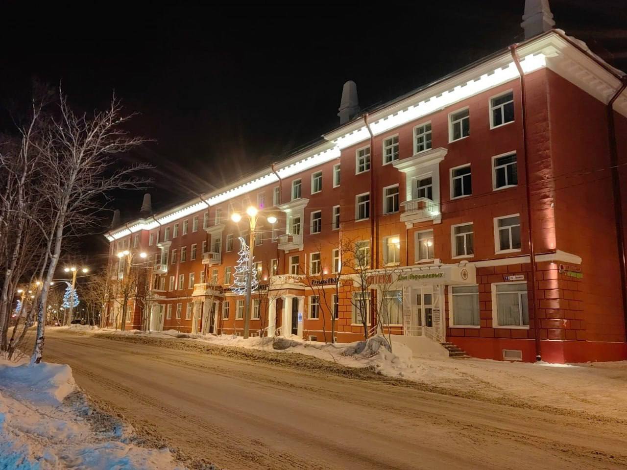 Андрей Чибис о реализации плана «На Севере – жить!» в Кировске: результат видят не только жители, но и гости Андрей Чибис о реализации плана «На Севере – жить!» в Кировске: результат видят не только жители, но и гости