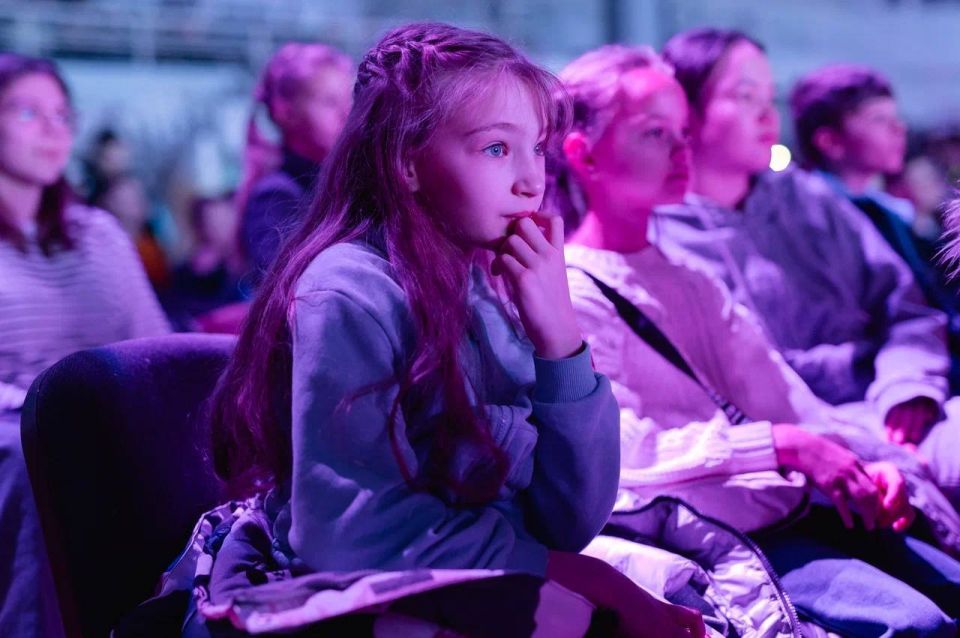 Почти 20 тысяч юных северян примут участие в губернаторских елках в Мурманской области