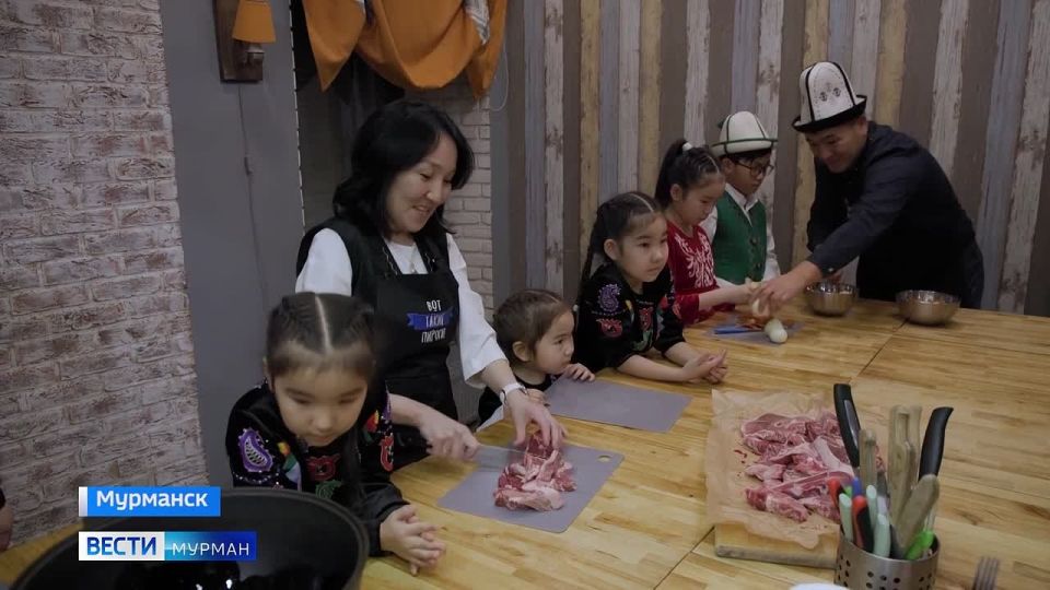 "Дружба по рецепту": мурманские журналисты познакомились с Киргизией через куурдак