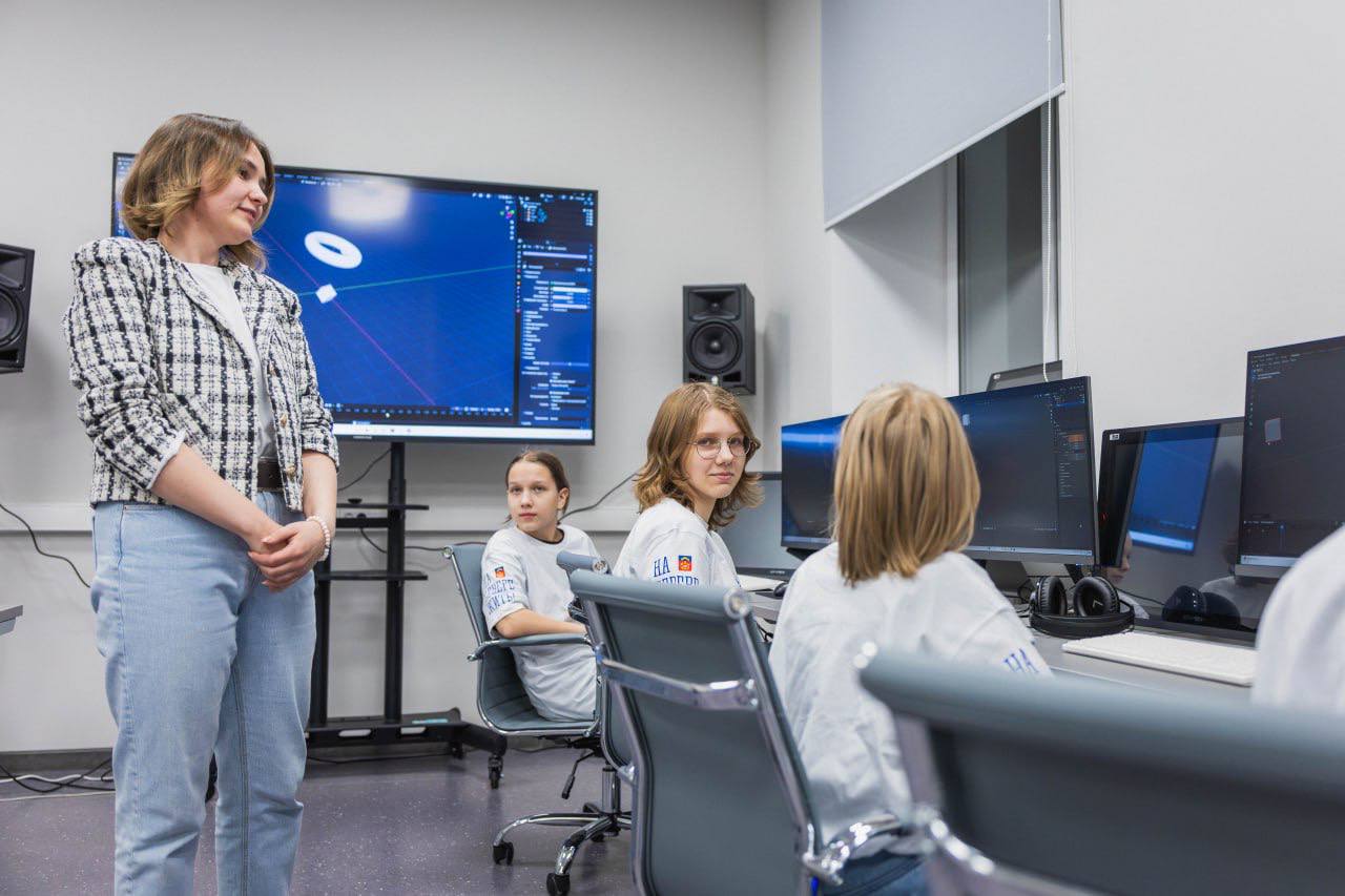 В Мурманске открылась Школа креативных индустрий В Мурманске открылась Школа креативных индустрий