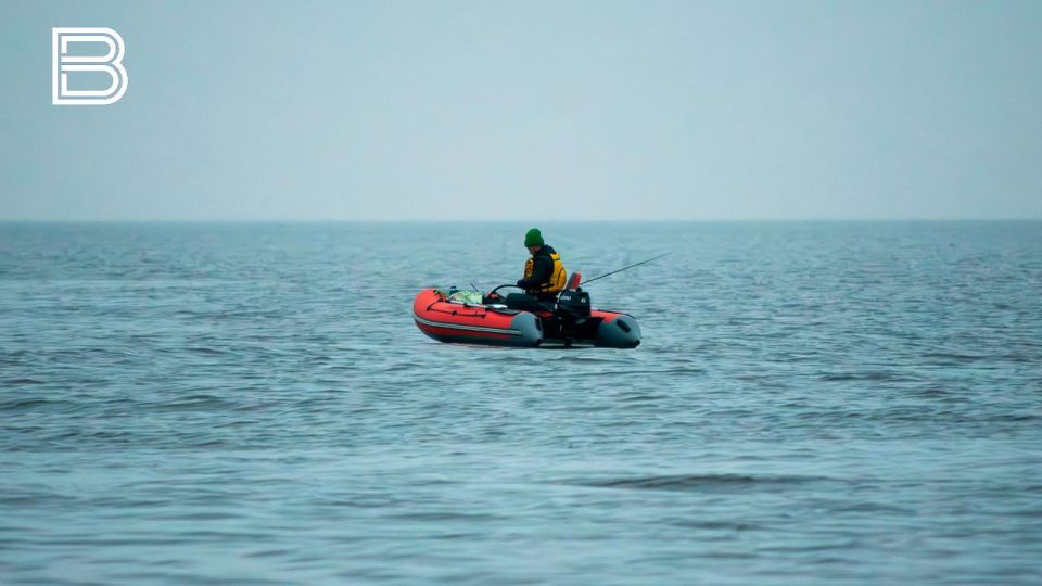 В Печенге и Лиинахамари ввели ограничение на выход маломерных судов в море до 12 часов 2 декабря