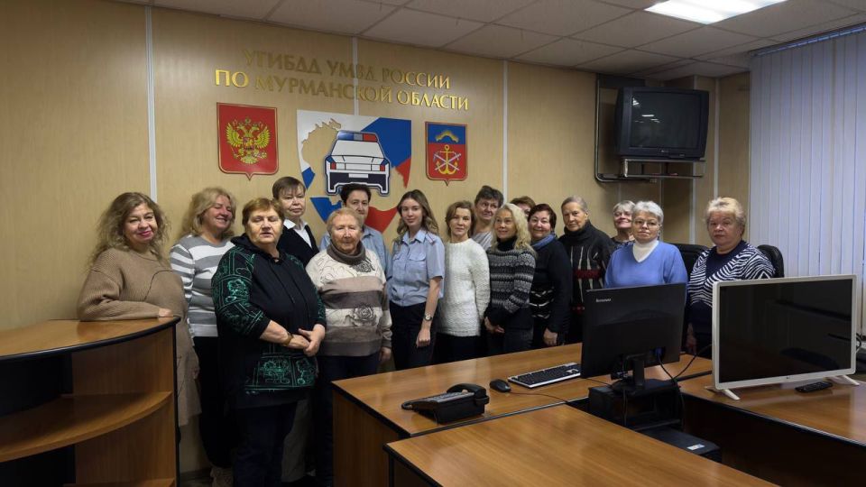 Музей ГАИ-ГИБДД как центр профилактики дорожного движения принял в своих стенах участников программы « Городской клуб старшего поколения»