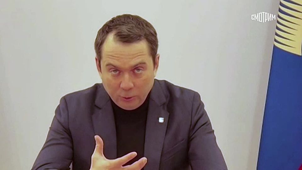 Арктические облигации могут выпустить в России, чтобы через этот инструмент развивать проекты на Севере, рассказал "России 24" губернатор Мурманской области Андрей Чибис, который возглавляет комиссию Госсовета по Северному...