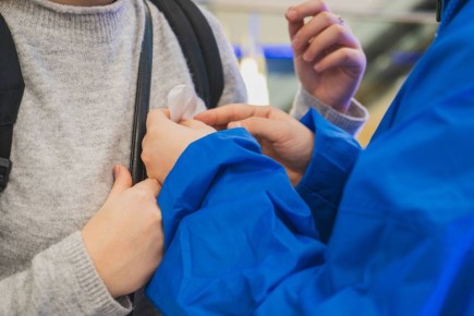 Акция солидарности и поддержки людей с ограниченными возможностями «Белая ленточка» прошла в ТРК «Мурманск Молл» (просп